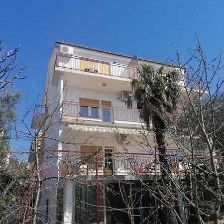 Apartments Olgi - Free Parking Crikvenica Buitenkant foto